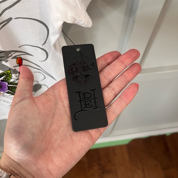 Ed Hardy graphic tee pierced hearts and true love Y2K - Picture 7 of 9